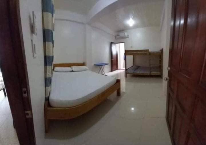 Hotel Czarina Transient House Alaminos Exterior foto