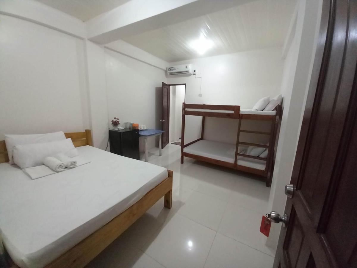 Hotel Czarina Transient House Alaminos Exterior foto